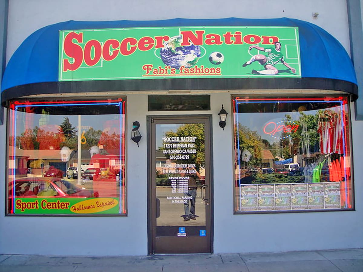 Soccer Nation & Faby's Fashion San Lorenzo Soccer Store in San