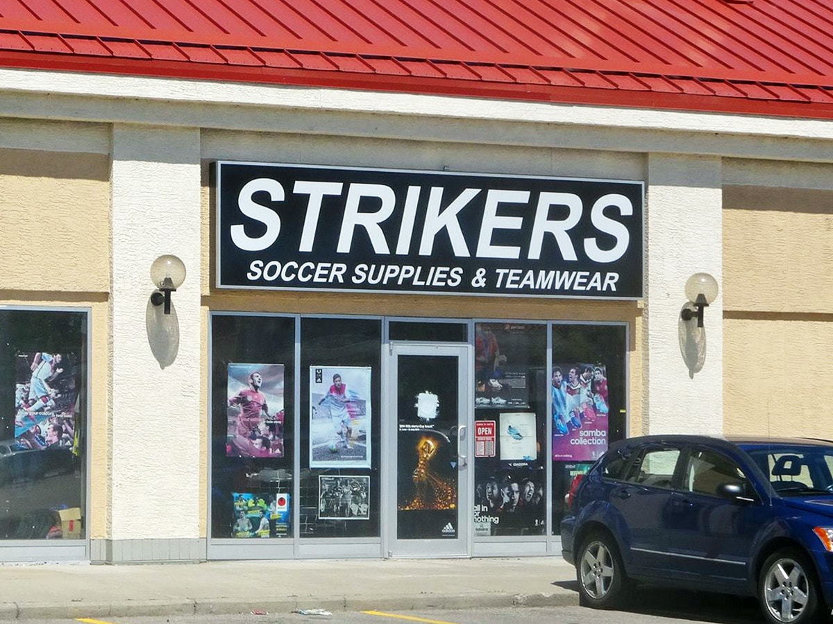 Strikers soccer supplies Clearance